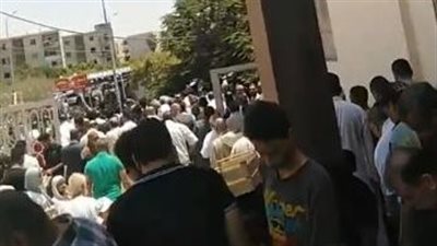 المئات يشاركون في جنازة جمال عطوة نقيب المحامين بالعاشر من رمضان| بث مباشر 