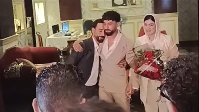 شو ألعاب نارية ووصلة رقص.. اللاعب مروان عطية يحتفل بليلة حنته بمسقط رأسه بالبحيرة | بث مباشر 