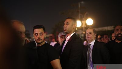 ياسمين صبري ومحمد سامي ومحمود المملوك يقدمون واجب العزاء في منتجي سينرجي| بث مباشر 