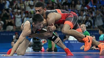 مؤمن ربيع يتأهل إلى منافسات الترضية بالمصارعة في أولمبياد باريس 2024