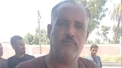 مناشدة من أهالي قرية الحامدية عقب مصرع شاب دهسه قطار بقنا: مش أول حادثة.. وبنطالب بمزلقان| بث مباشر