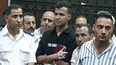 بتهمة التزوير.. انعقاد أولى جلسات محاكمة عصام صاصا وشقيقه| بث مباشر 
