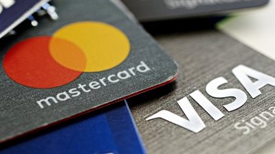 ببصمة العين والصوت.. تفاصيل ترميز البطاقات البنكية في مصر