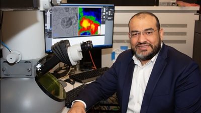 العالم المصري محمد حسن يبتكر أسرع مجهر إلكتروني لتصوير حركة الإلكترون 