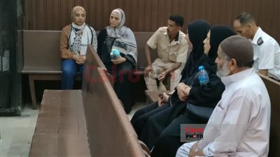 قضية الدارك ويب.. أسرة صغير شبرا تصل إلى المحكمة لحضور ثاني جلسات محاكمة المتهمين