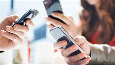 هل تخفض مصانع المحمول إنتاج الأجهزة بعد أزمة مصادر الطاقة؟.. الشركات ترد 