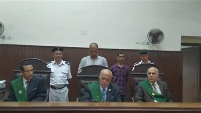 بدء جلسة محاكمة سيدة قتلت زوجها بمساعدة عشيقها شقيقه بالصف