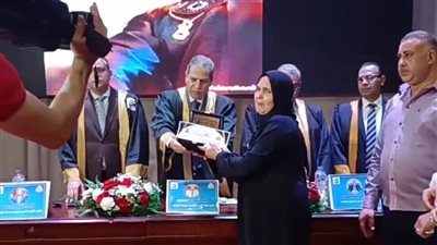 بكلمات مؤثرة.. أم ترثي ابنتها المتوفاة قبل تخرجها في الشرقية| تفاصيل