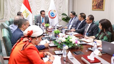 وزير الصحة يوجه بسرعة الانتهاء من المنصة الإلكترونية لمنظومة السياحة العلاجية