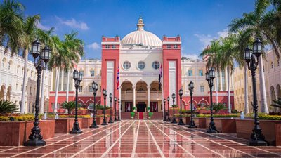 للمشاركة في الماراثون السنوي.. الجامعة البريطانية في مصر تستقبل أمير رومانيا