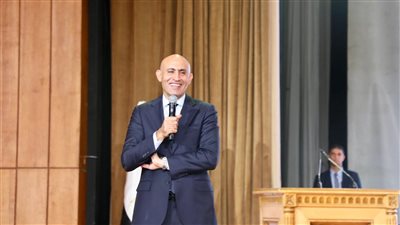 وزير التعليم يوضح موقف المدارس الخاصة من تسليمات التابلت