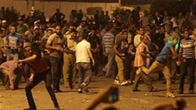 إصابة 5 أشخاص في مشاجرة بين عائلتين بأسوان.. والأمن يسيطر على الواقعة| بث مباشر