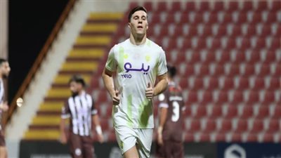 وصول البطاقة الدولية للبولندي كونراد ميشالاك مهاجم الزمالك الجديد