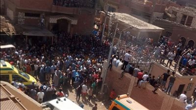 مصرع وإصابة 3 عمال داخل خزان صرف صحي بالمنيا 