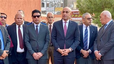 في أول يوم دراسة.. وزير التعليم يتفقد مدارس سوهاج | صور