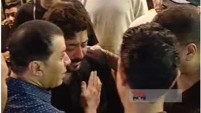 مصطفى كامل وحمادة الليثي وحودة بندق يقدمون واجب العزاء في نجل إسماعيل الليثي