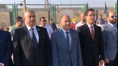 رئيس جامعة بنها يشارك الطلاب تحية العلم في أول أيام العام الدراسي | بث مباشر 