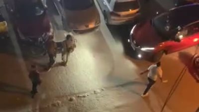 مستشار إعلامي سعودي يقاضي عضو مجلس إدارة شركة البركة لتعديه على نجله بالضرب وتهديده 