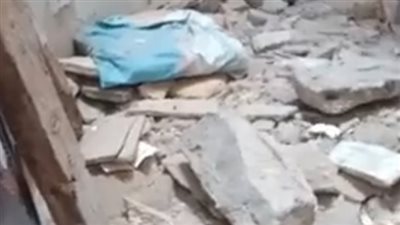 بيتهم وقع عليهم.. أسرة تستغيث لتوفير سكن لها بالإسكندرية: لدينا 7 أبناء منهم ذوو احتياجات خاصة