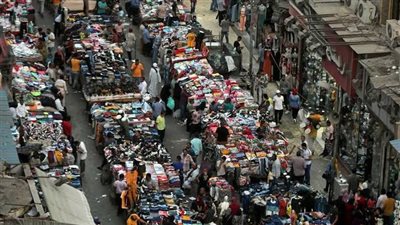  طاولات للباعة الجائلين وتوحيد اللافتات والمظلات.. التنمية المحلية تكشف مقترحات تطوير منطقة العتبة | بث مباشر 