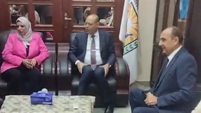 رفقة المحافظ.. وزير العمل يتفقد مكاتب جنوب سيناء | بث مباشر 