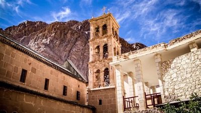 لزيارة مقدساتها الدينية والتاريخية.. 549 سائحا وزائرا اليوم بمدينة سانت كاترين