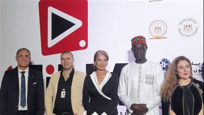 سوسن بدر ودرة أول حضور افتتاح مهرجان VS-FILM للأفلام القصيرة 