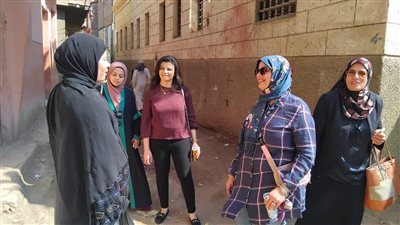 القومي للمرأة بسوهاج يختتم حملة طرق الأبواب للتعريف بالمبادرة الرئاسية بداية