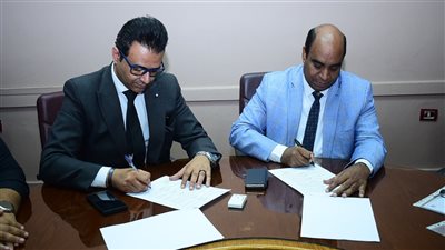ضمن مبادرة بداية.. بروتوكول تعاون بين جامعة سوهاج ومديرية الصحة لدعم القطاع الصحي بالمحافظة