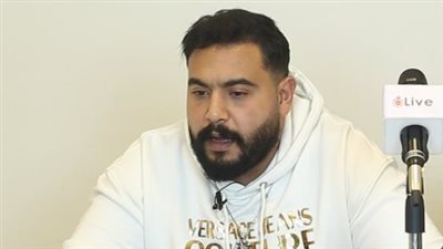أحمد خالد عجاج عن ألبومه الغنائي: بعيد عن والدي تماما.. وميقبلش يغنيه