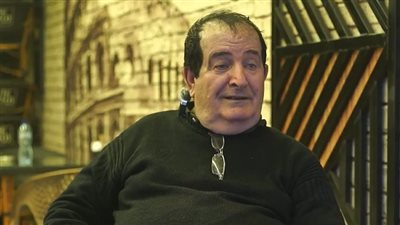 الفنان جمال صالح يكشف تفاصيل تدهور حالته الصحية: عندي جرح في رجلي مش بيلم ومعرفش سببه| بث مباشر 