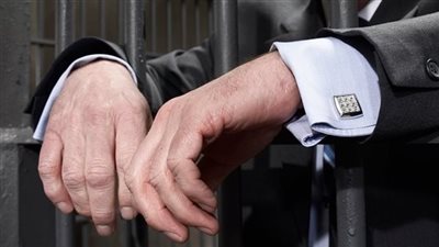 القبض على أستاذ جامعي طعن سائق ميكروباص بمطواة في الإسكندرية بسبب خلاف على الأجرة