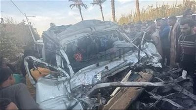 13 وفاة ومصابون.. فتح الطريق الزراعي أمام السيارات عقب حادث ميكروباص أسيوط | بث مباشر