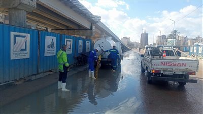 محافظ الإسكندرية يوجه بالمتابعة اللحظية لتبعات موجة أمطار نوة الفيضة الصغرى 