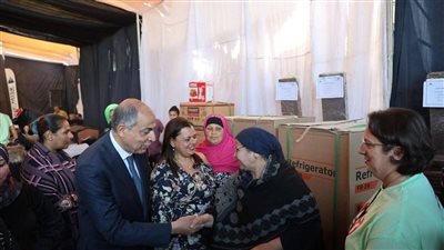 مؤسسة راعي مصر عضو التحالف الوطني توزع ملابس وسلعًا غذائية على ألف أسرة في المنيا 