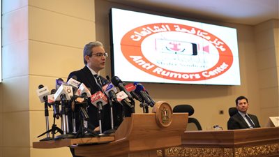 نقيب الإعلاميين: جلسات مع مؤثري السوشيال ميديا لمواجهة الشائعات