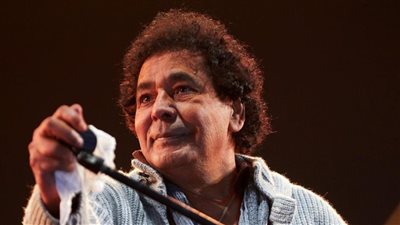 مصدر يكشف حالة محمد منير بعد أنباء تعرضه لوعكة صحية
