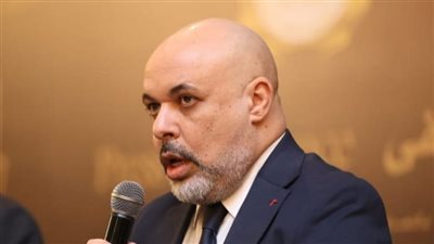 رئيس شعبة الذهب ينفي إيقاف البيع: الدهب بيكسر أرقام كل لحظة.. ومصيره بقى غير واضح