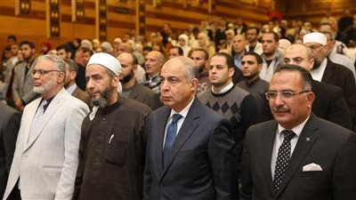 محافظ المنيا يكرم أوائل الطلبة وحفظة القرآن الكريم على مستوى الصعيد