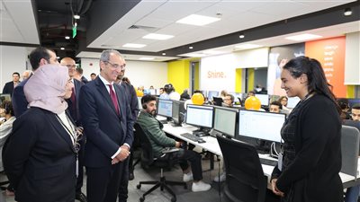 وزير الاتصالات: مصر تمتلك بنية تحتية رقمية متطورة تدعم الريادة في صناعة التعهيد
