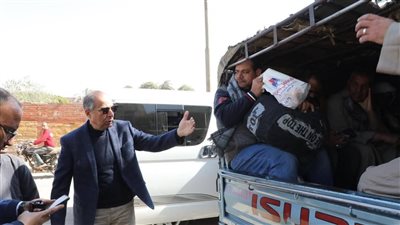 محافظ المنيا يقود حملة مرورية مفاجئة على طريق مصر أسوان الزراعي