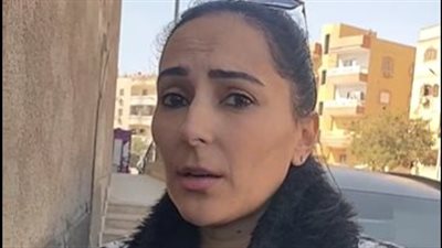 طبيبة الشيخ زايد المعتدى عليها من أسرة زوجها: طلبوا تأجيل الجلسة للصلح| بث مباشر