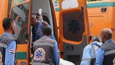 مصرع طبيب باطنة إثر انقلاب سيارة ملاكي في الفيوم | بث مباشر