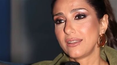 حنان مطاوع: بخاف من السوشيال ميديا.. ولسه هفتح صفحة بيضا معاها 