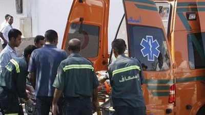 رجال الإسعاف بالسويس ينقذون شابًا سقط من أعلى جبل الجلالة | بث مباشر