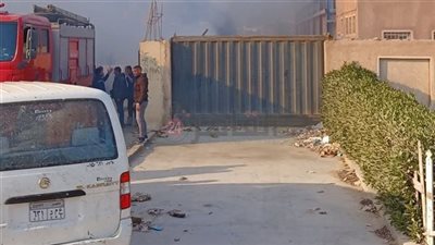 السيطرة على حريق مصنع ورقيات في المنوفية | بث مباشر