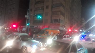 الحماية المدنية تحاول السيطرة على حريق في محل تجاري بمطروح