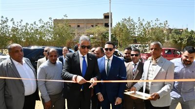بتكلفة 200 مليون جنيه.. محافظ الفيوم يفتتح مصانع جديدة بمنطقة كوم أوشيم الصناعية
