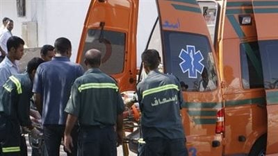 مصرع شخصين وإصابة 11 آخرين إثر انقلاب ميكروباص في المنيا | بث مباشر