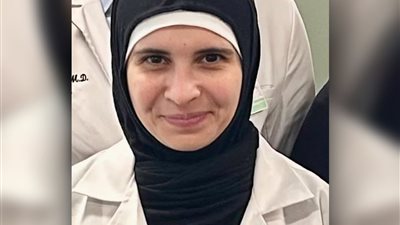 لوجود صور حسن نصر الله على هاتفها.. القصة الكاملة لترحيل الطبيبة اللبنانية رشا علوية من أمريكا